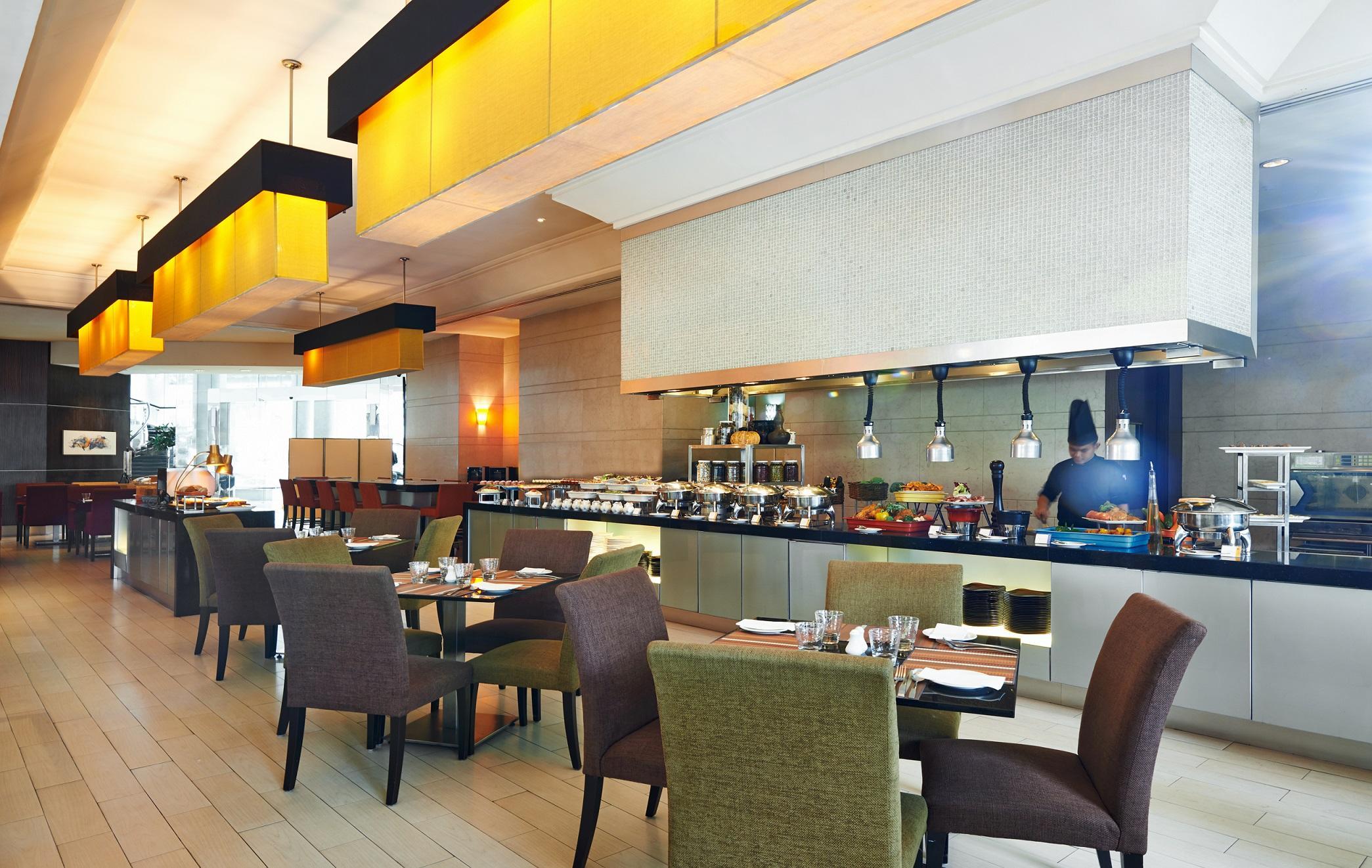 Novotel Centre Hotel 4*