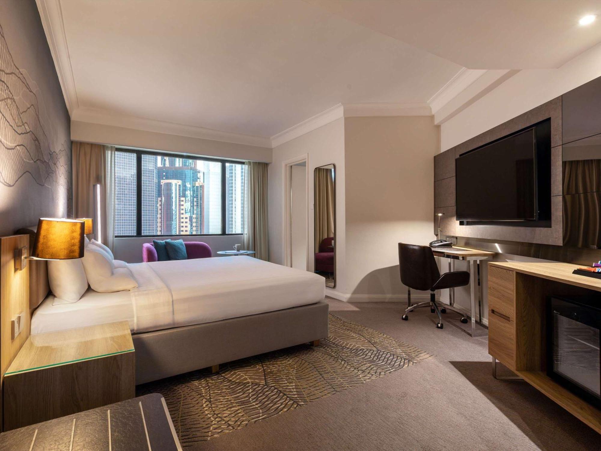 Novotel Centre Hotel 4*